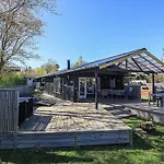 6 Person In Hojslev-by Traum * Hojslev
