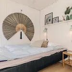 Holiday home 6 Person In Hojslev-by Traum *