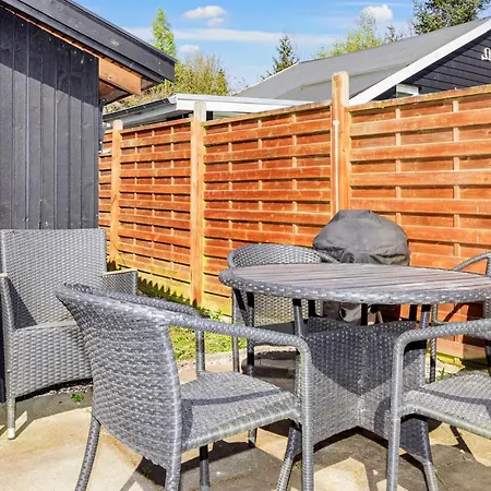 6 Person In Hojslev-by Traum Feriehus Højslev