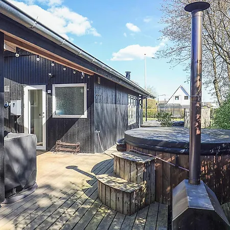 6 Person In Hojslev-by Traum * Højslev