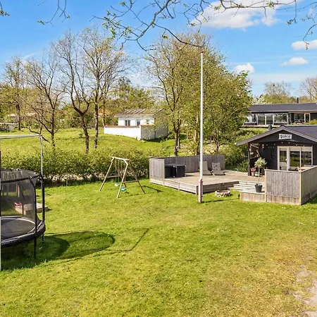 6 Person In Hojslev-by Traum Højslev
